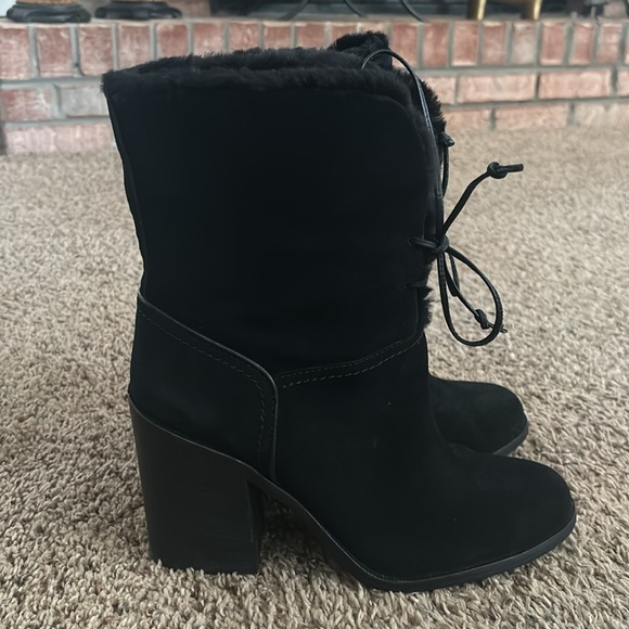 UGG JERENE BLACK BOOTS - size 9.5 - Picture 7 of 10
